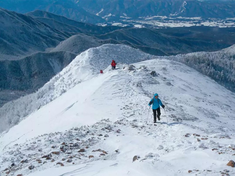 日本滑雪圣地盘点：离家近，摔不疼！                                                                                               日本