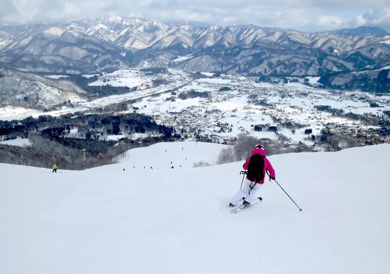 日本滑雪圣地盘点：离家近，摔不疼！                                                                                               日本