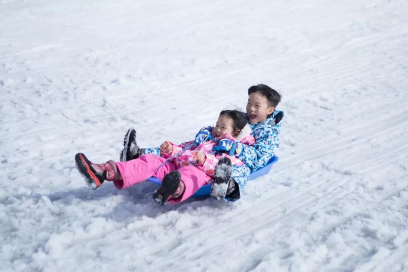 日本滑雪圣地盘点：离家近，摔不疼！                                                                                               日本