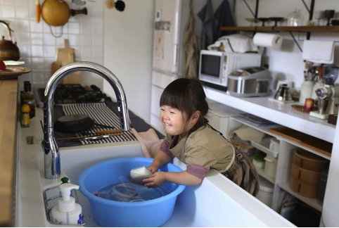 住在厨房里的日本小姑娘：3个家庭，1种生活，ins万人点赞