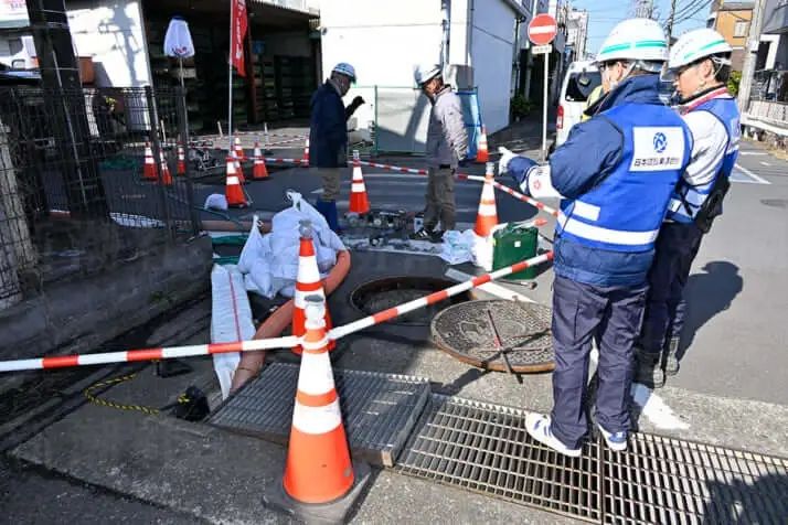 日本，什么时候开始变得满地是“坑”了？