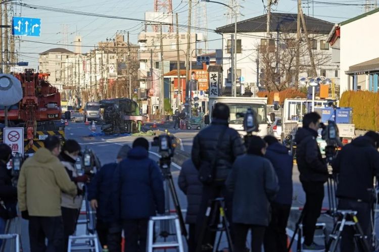 日本，什么时候开始变得满地是“坑”了？