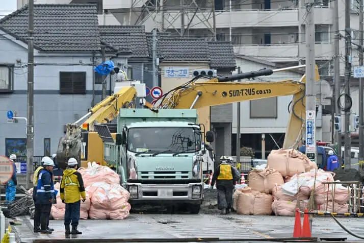 日本，什么时候开始变得满地是“坑”了？